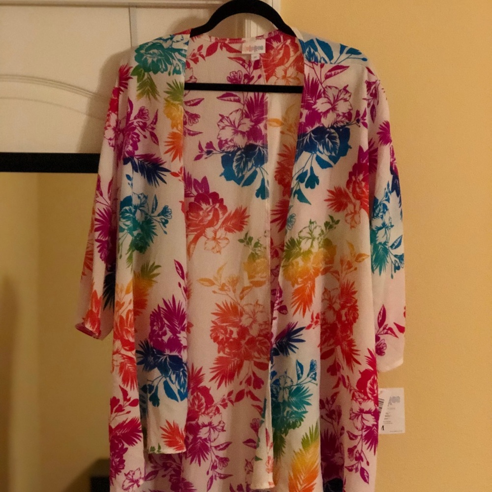 New Lularoe Floral Lindsay Cardigan